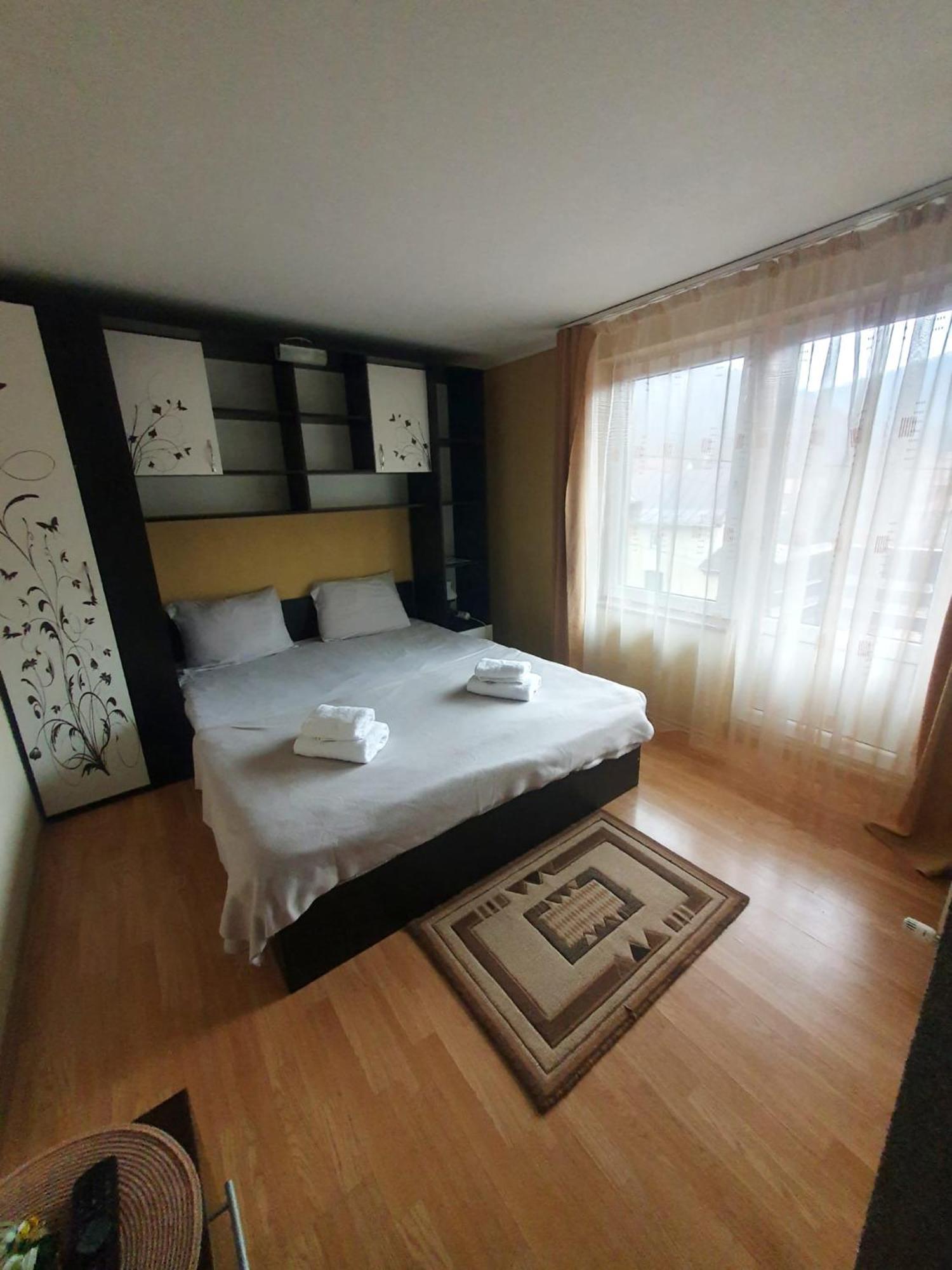 Pensiunea Caprioara Buşteni Extérieur photo