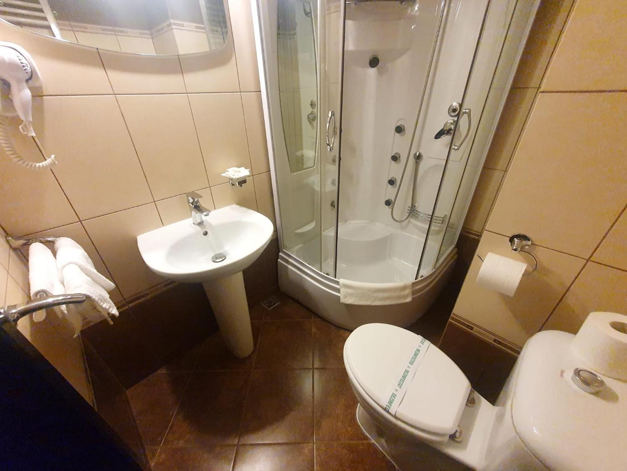 Pensiunea Caprioara Buşteni Extérieur photo